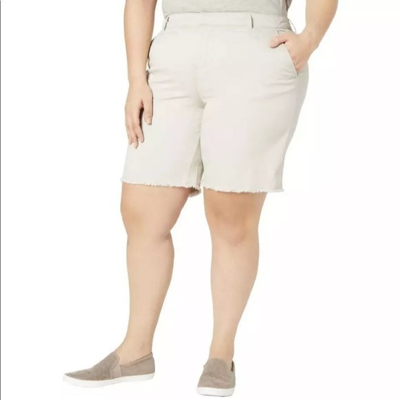 NEW Style & Co Plus Bermuda Shorts Frayed Hem Zip Fly Stonewall Khaki Beige - Picture 1 of 4
